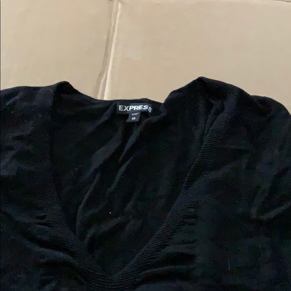 Express black "puckered top